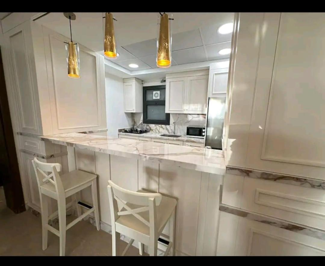 Amazing House For Family Apartment *